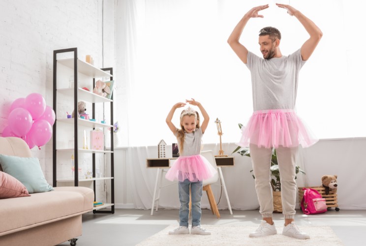 APÁVÁ VÁLNI. GYEREKJÁTÉK?