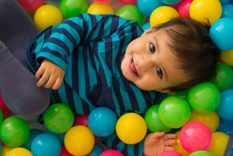 Játszani is engedd!