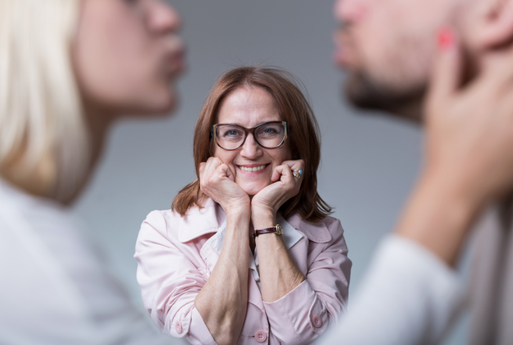 Egy házban az ellenséggel?