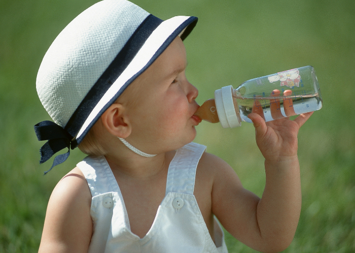 Használt cumisüveg? Mi van?!