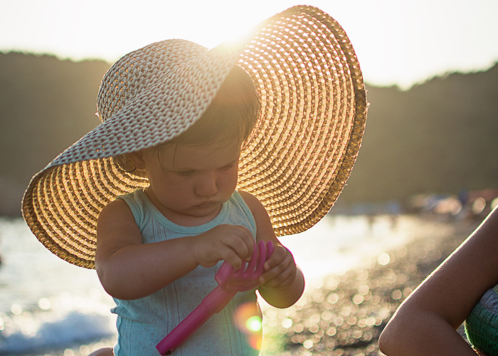 5 tipp arra, hogyan napozzon a babád!