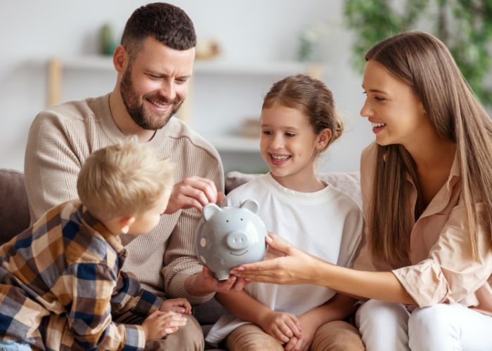 „Nem jut minden nap fagyira…” Te hogyan magyarázod el a gyereknek a drágulást? – heti közös persely